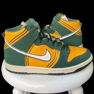 2008 Nike Dunk High “Crayola Crayon”